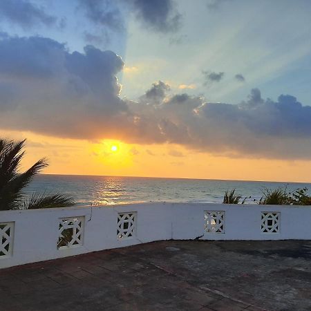 Sea View Beach Hotel Nilaveli Exterior foto