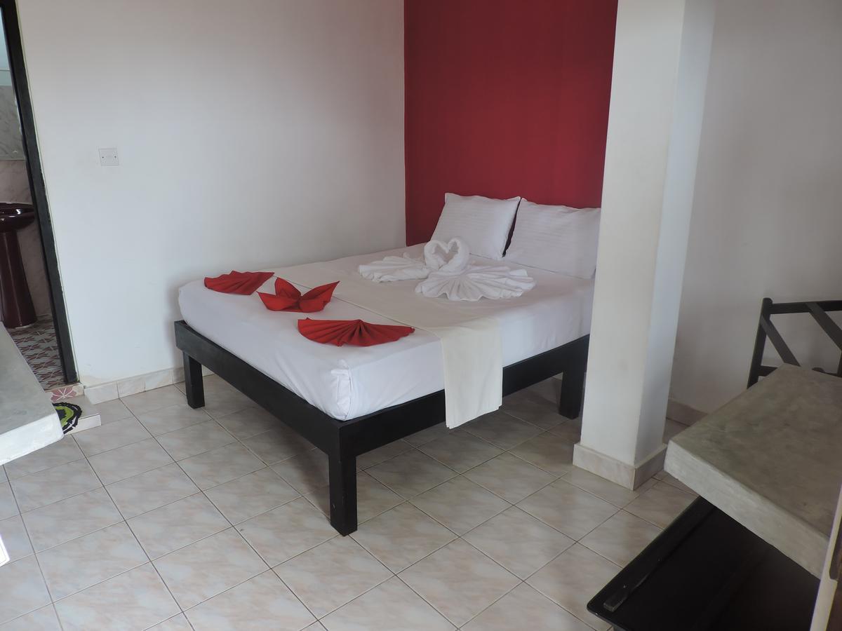 Sea View Beach Hotel Nilaveli Exterior foto
