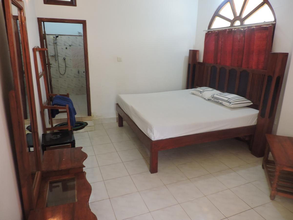 Sea View Beach Hotel Nilaveli Exterior foto