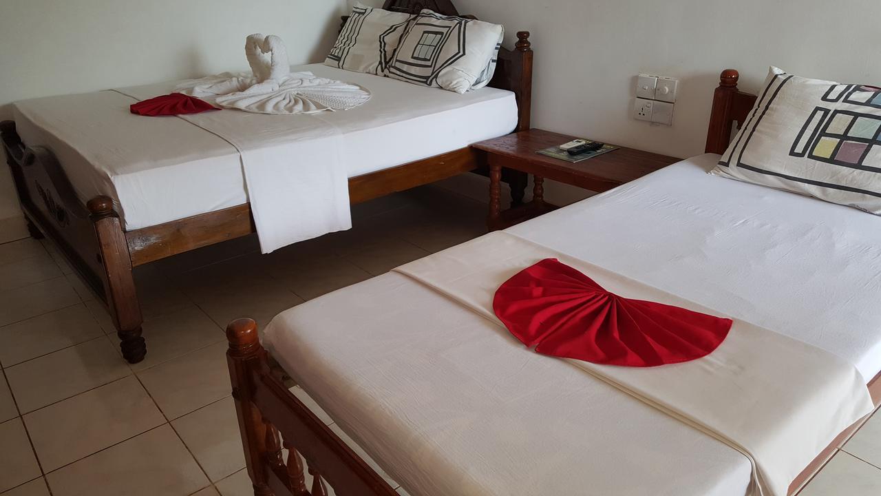 Sea View Beach Hotel Nilaveli Exterior foto
