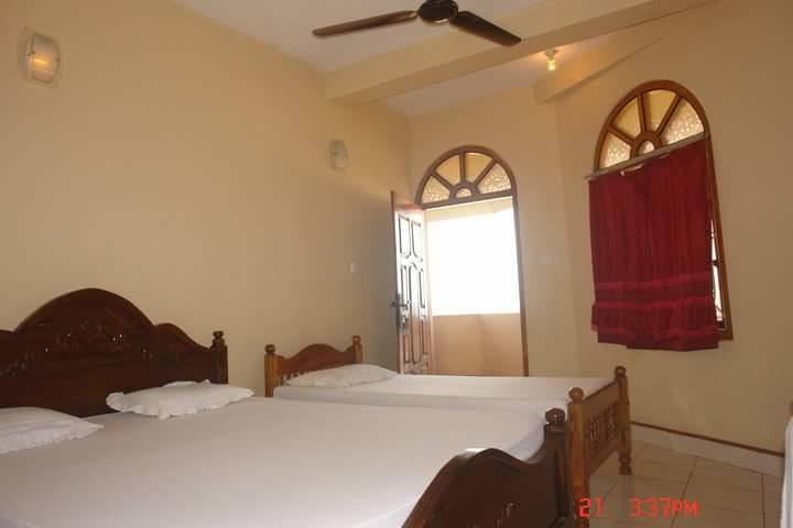 Sea View Beach Hotel Nilaveli Exterior foto