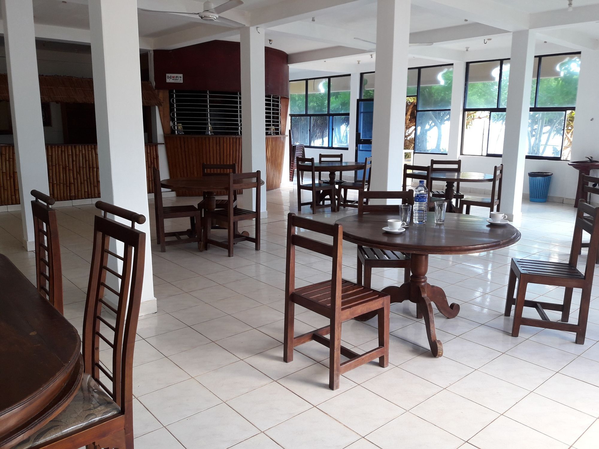 Sea View Beach Hotel Nilaveli Exterior foto